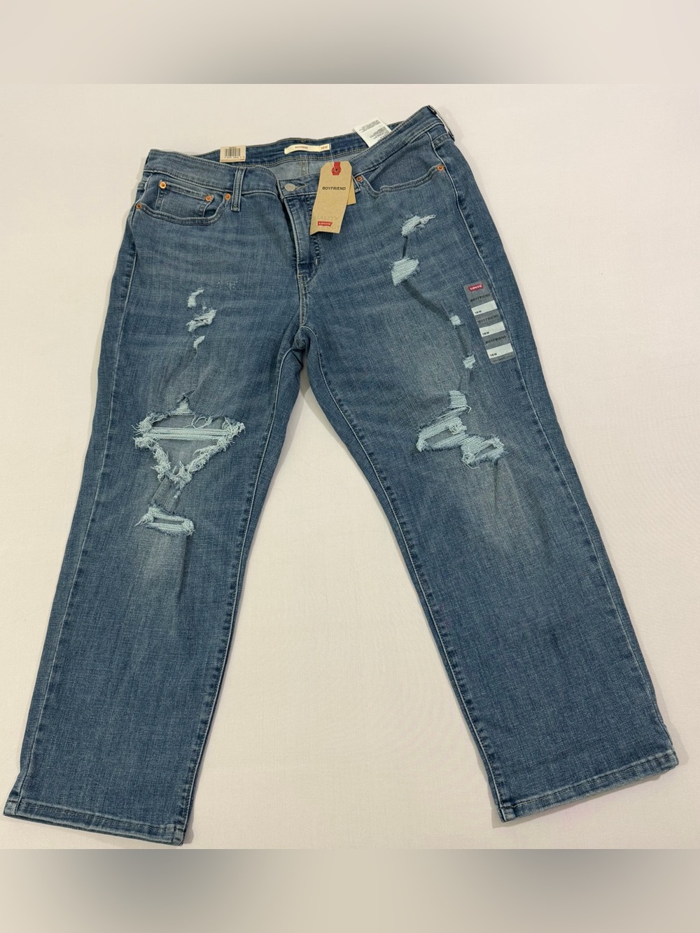 Levi’s Boyfriend Mid Rise Distressed Jeans Plus Size 18W NWT - Picture 12 of 13
